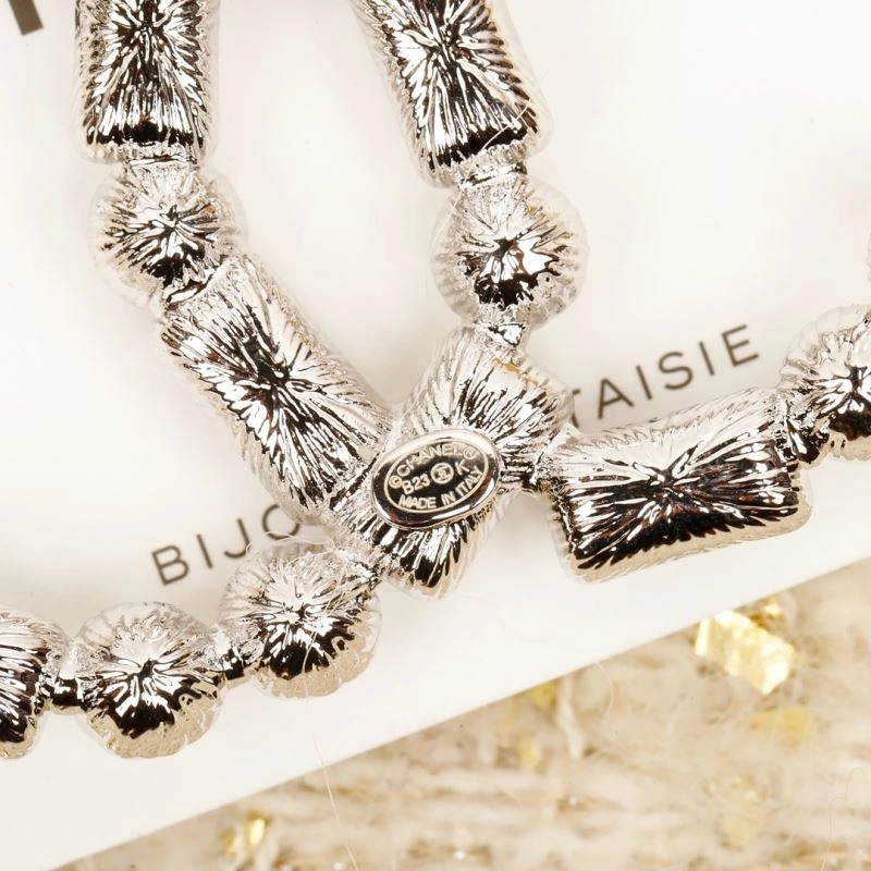 Chanel Brooches Vibrant 229280