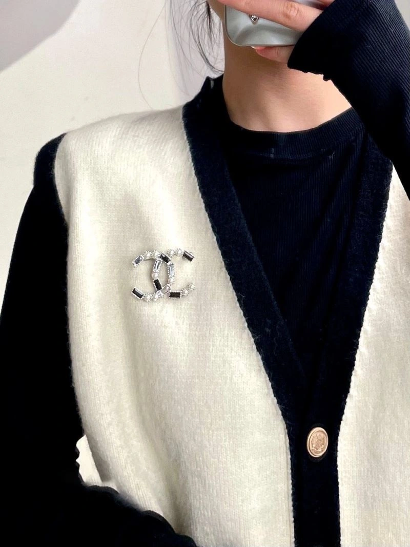 Chanel Brooches Vibrant 229280
