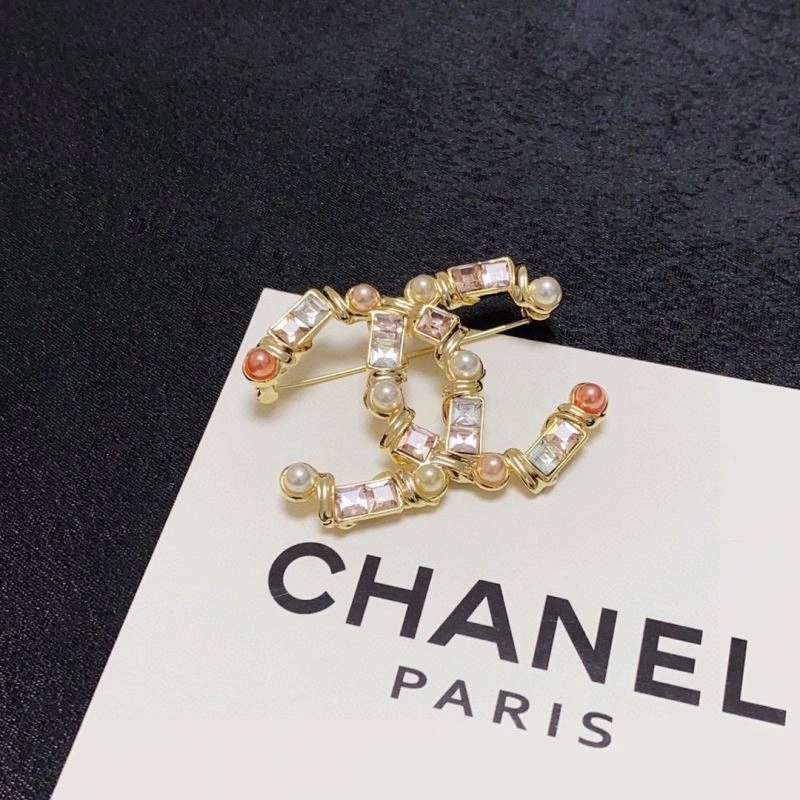 SoftTouch Chanel Brooches 229211