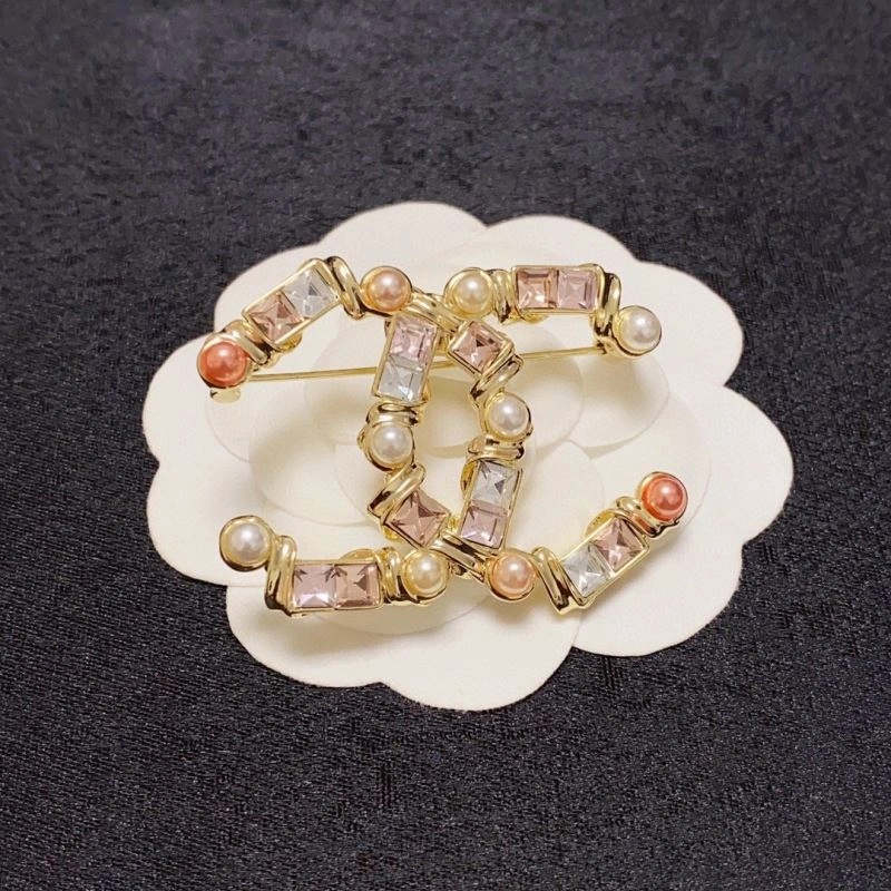 SoftTouch Chanel Brooches 229211