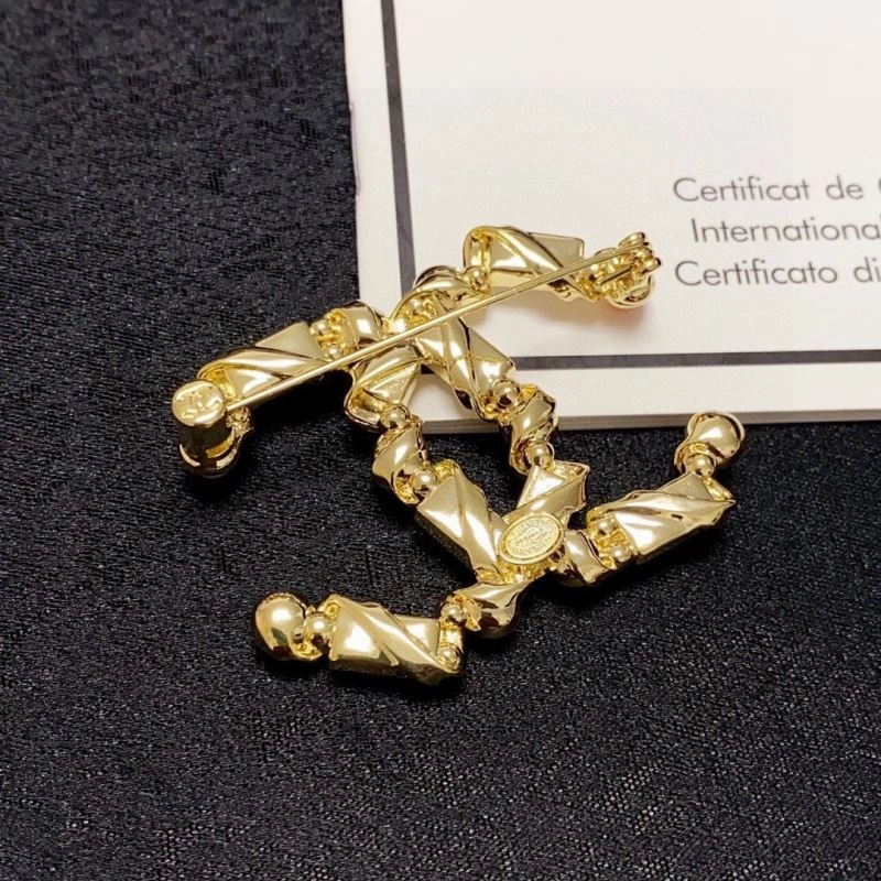 SoftTouch Chanel Brooches 229211