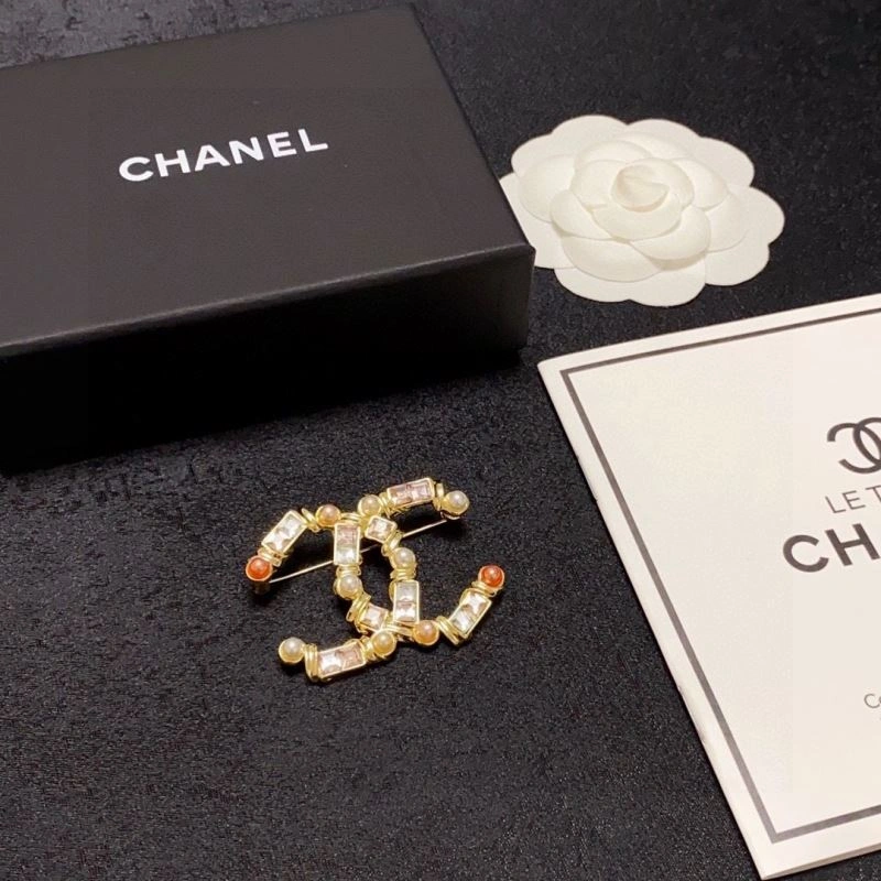 SoftTouch Chanel Brooches 229211
