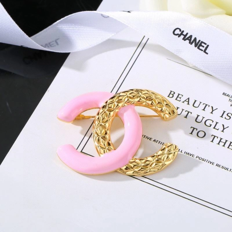Neat Chanel Brooches 229240