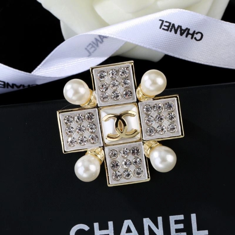 Chanel Brooches Sustainable 229197