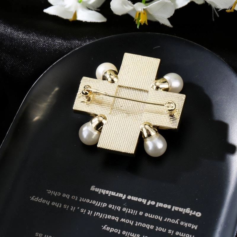 Chanel Brooches Sustainable 229197