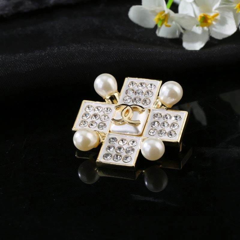 Chanel Brooches Sustainable 229197