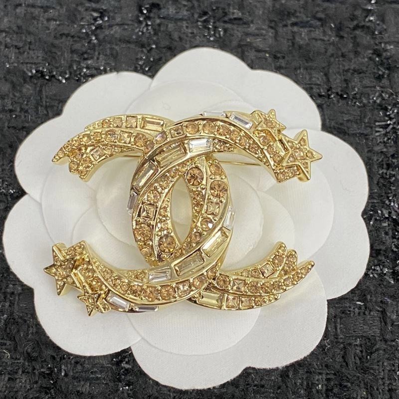 WaterResistant Chanel Brooches 229270