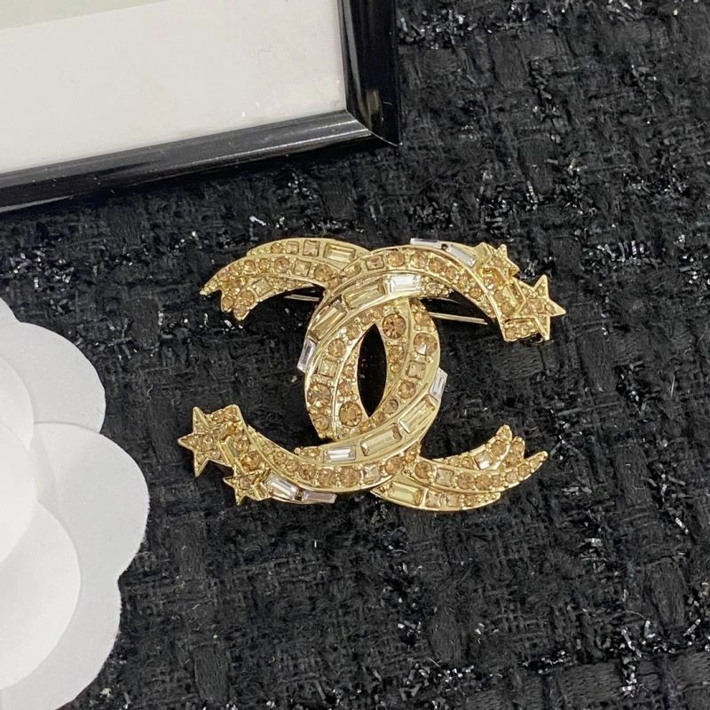 WaterResistant Chanel Brooches 229270
