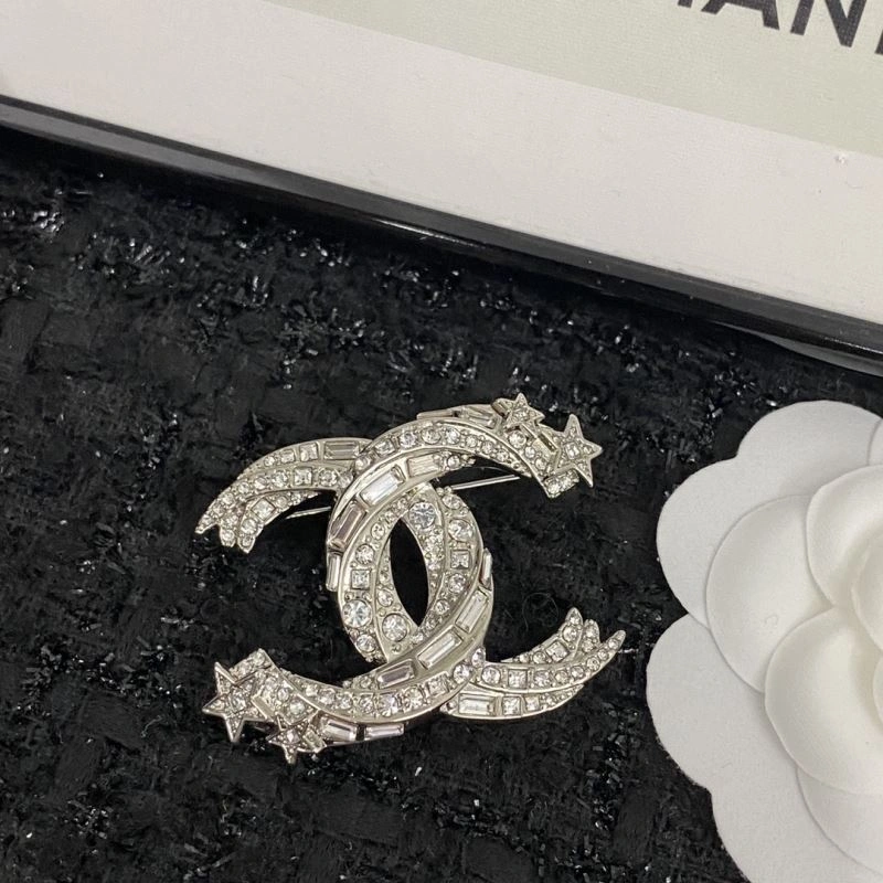 WaterResistant Chanel Brooches 229270