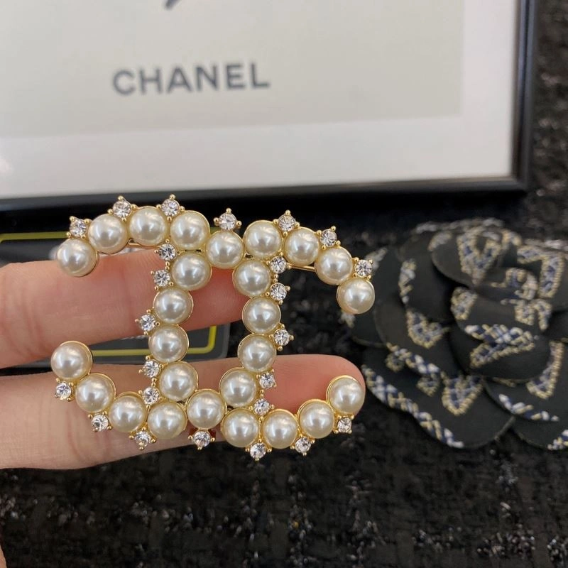 Chanel Brooches DailyWear 229375