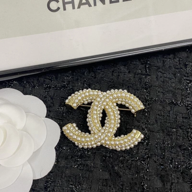 Chanel Brooches Trendsetting 229215