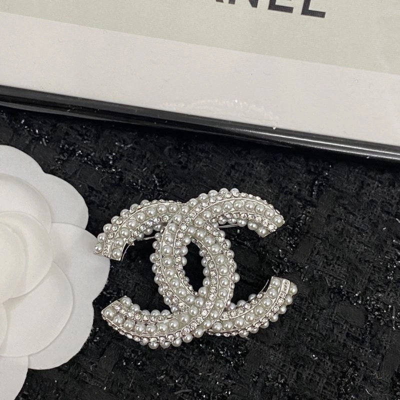 Chanel Brooches Trendsetting 229215
