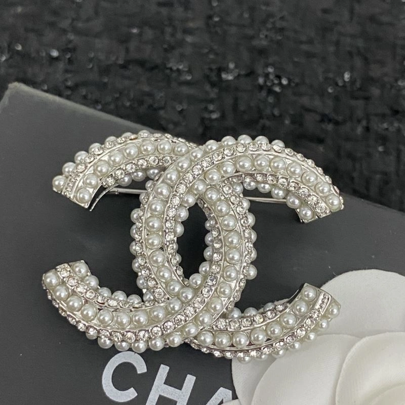 Chanel Brooches Trendsetting 229215