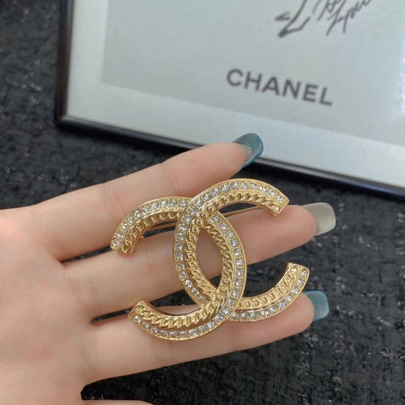 Chanel Brooches Attractive 229243