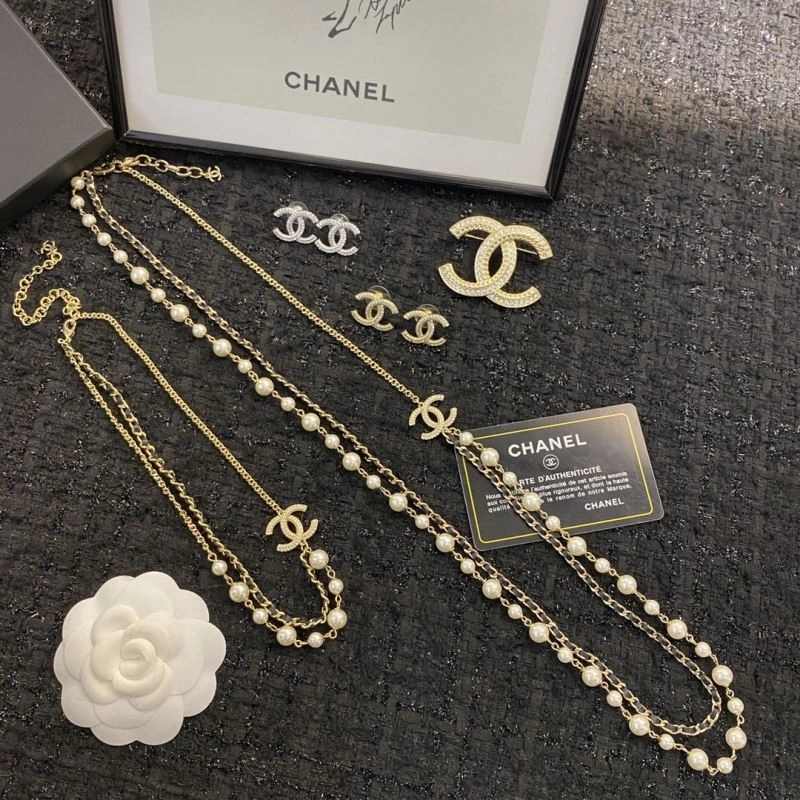 Chanel Brooches Attractive 229243