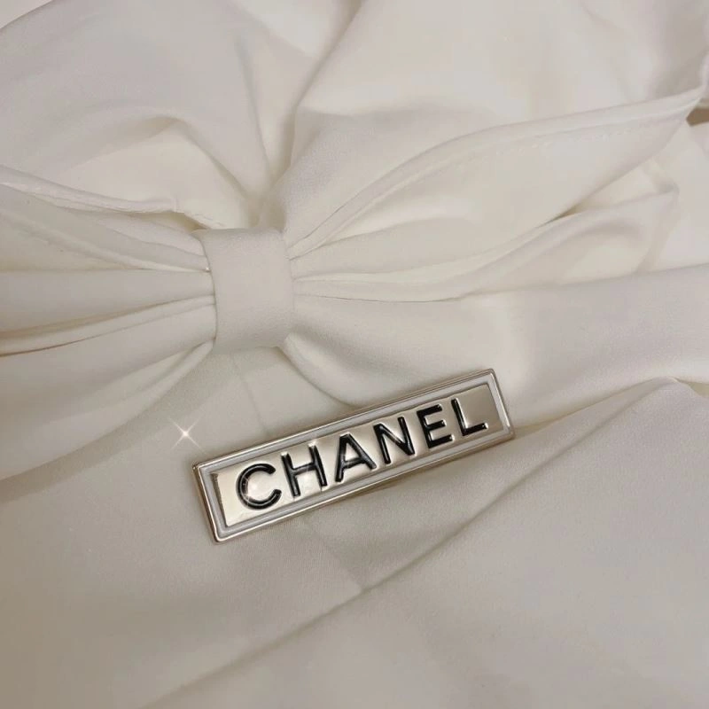Chanel Brooches WaterResistant 229212