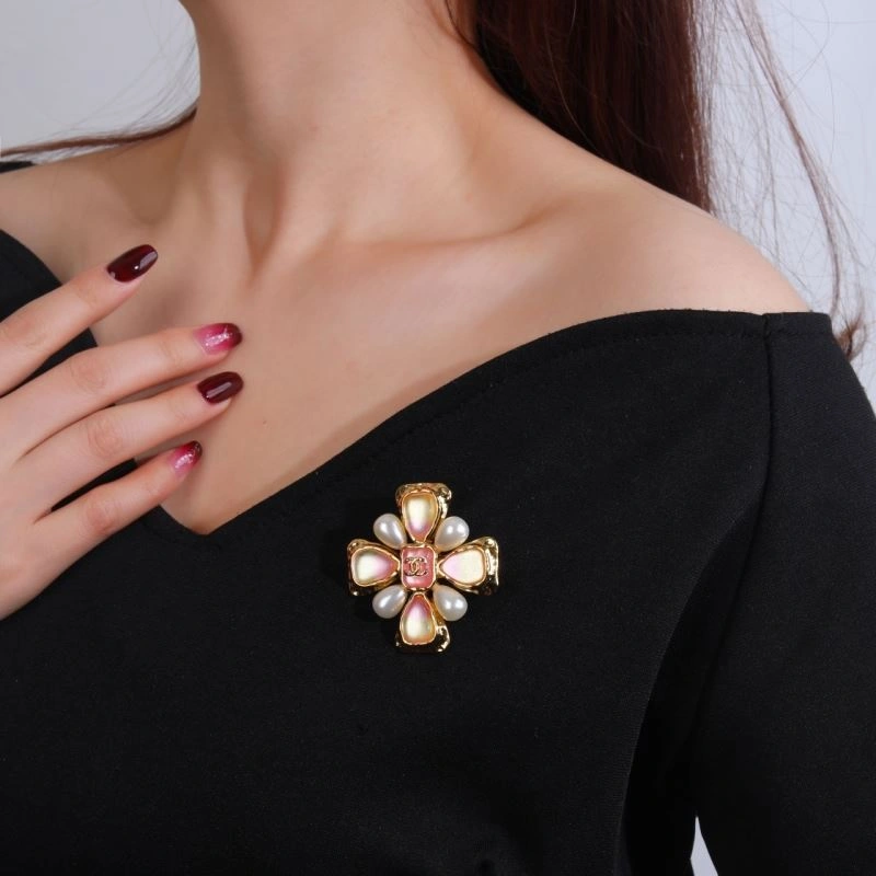 Chanel Brooches HighQuality 229209