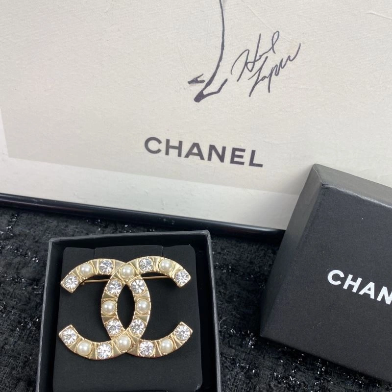 Stretchable Chanel Brooches 229207