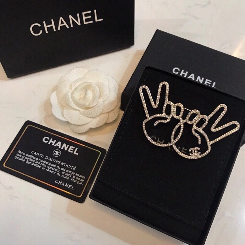 Chanel Brooches Reliable 229341
