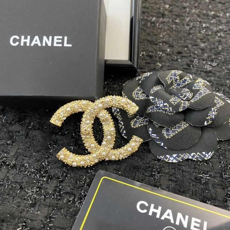 Chanel Brooches Vibrant 229184