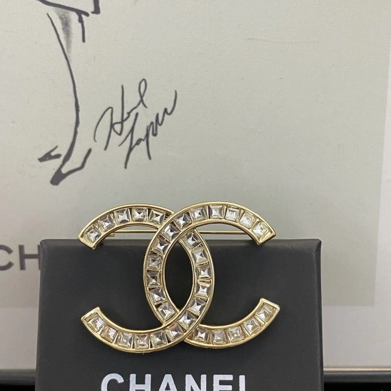 Chanel Brooches EasyMatch 229183