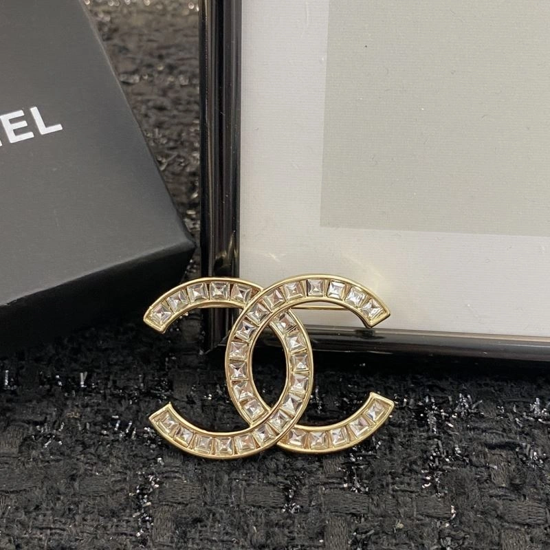 Chanel Brooches EasyMatch 229183
