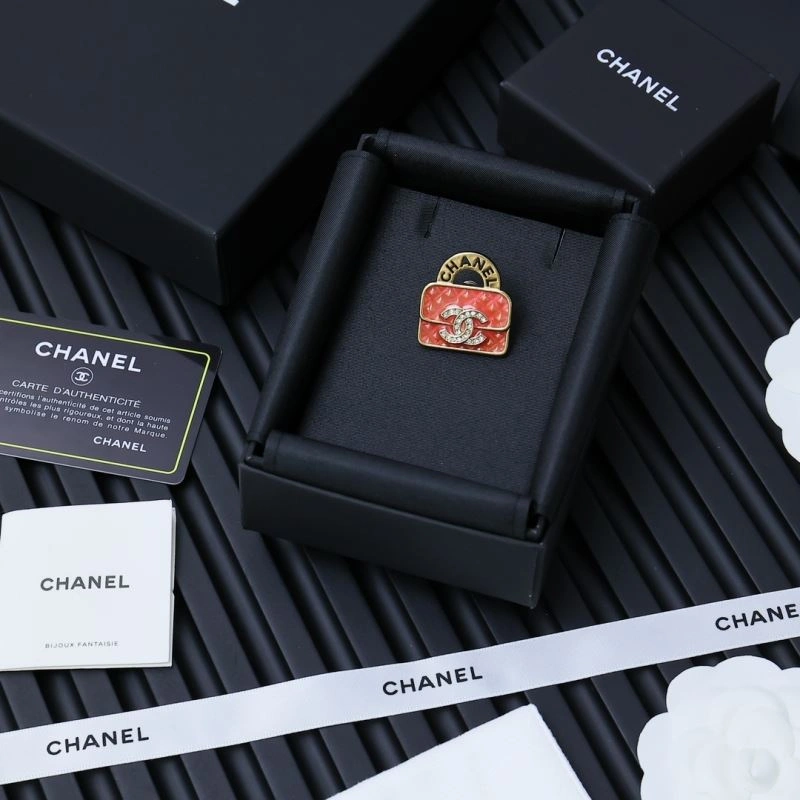 Chanel Brooches Neat 229219