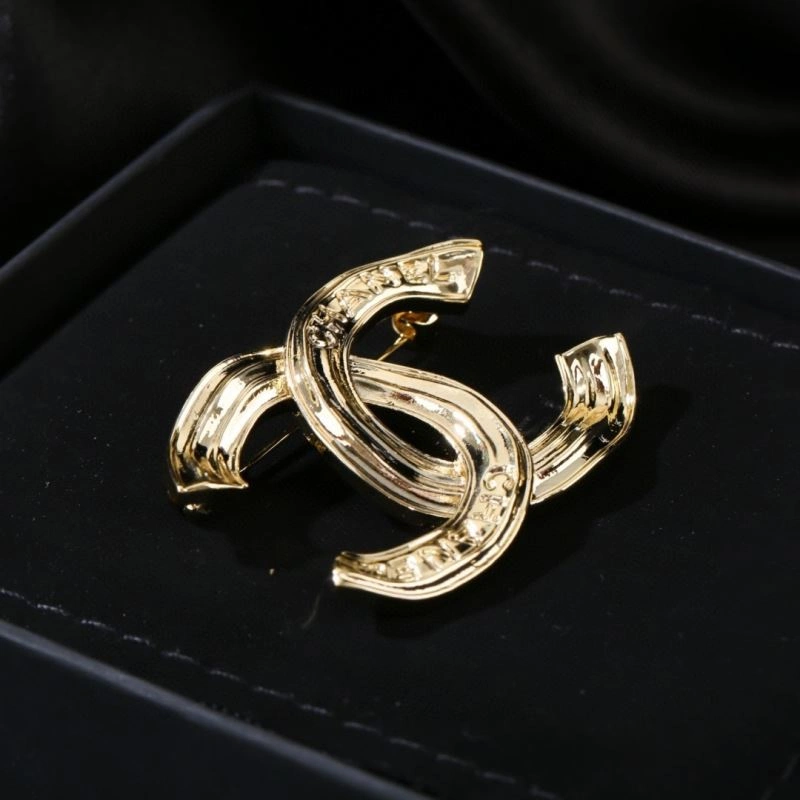 Chanel Brooches Trendsetting 229169