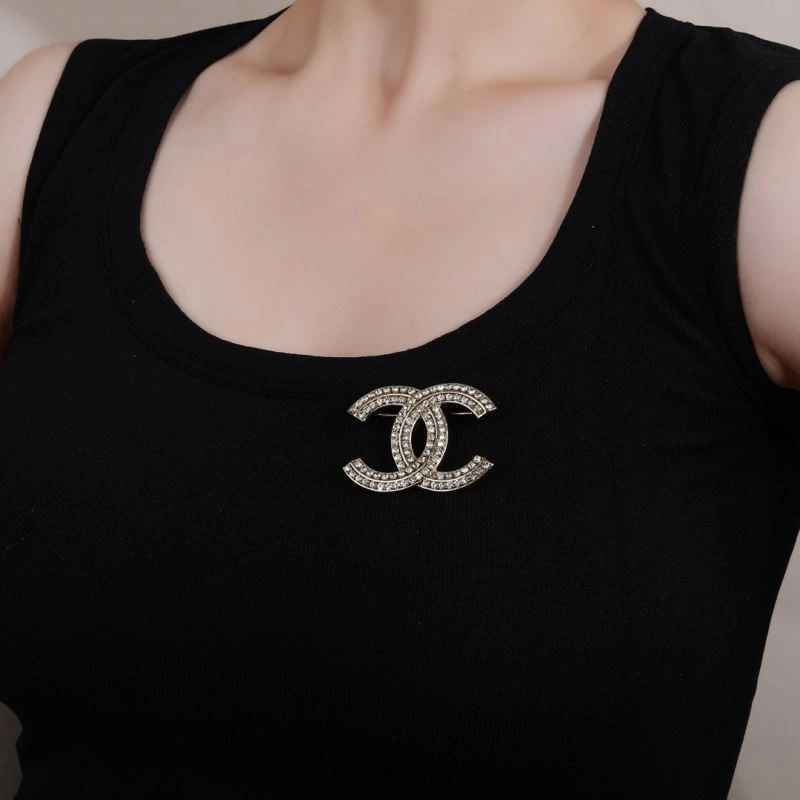Chic Chanel Brooches 229203