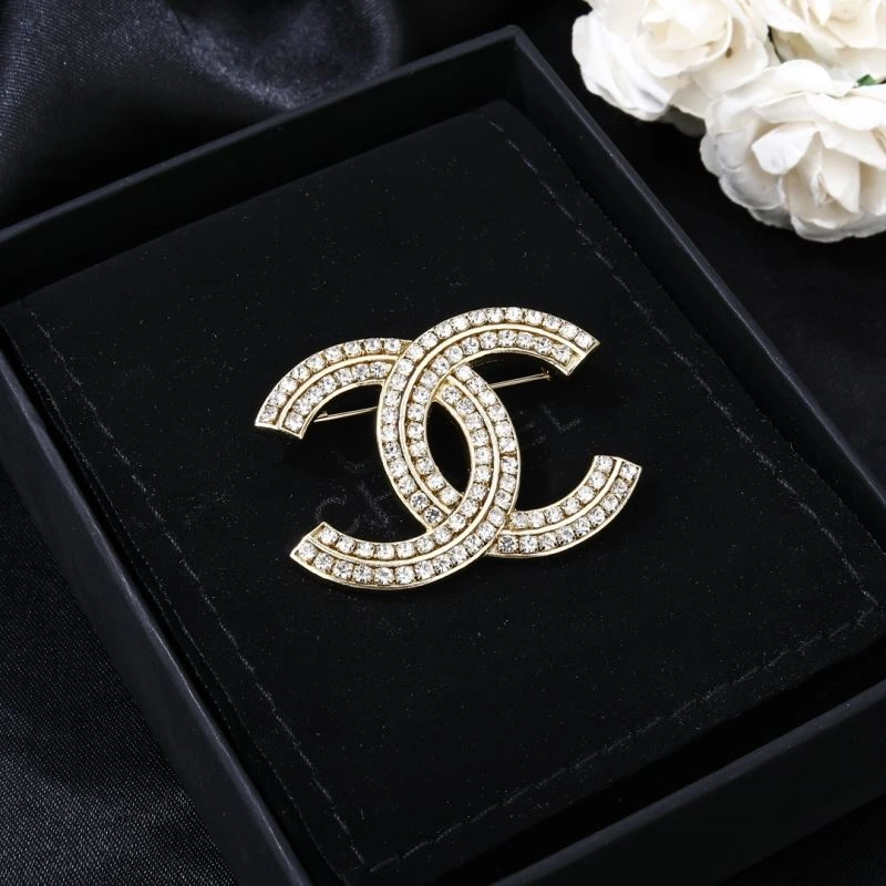 Chic Chanel Brooches 229203