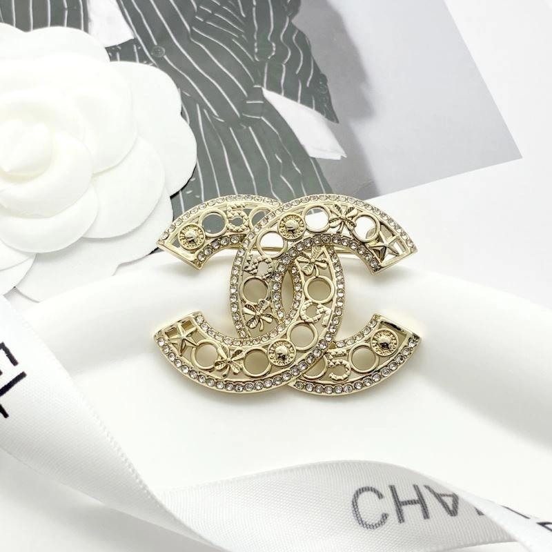 SoftTouch Chanel Brooches 229199