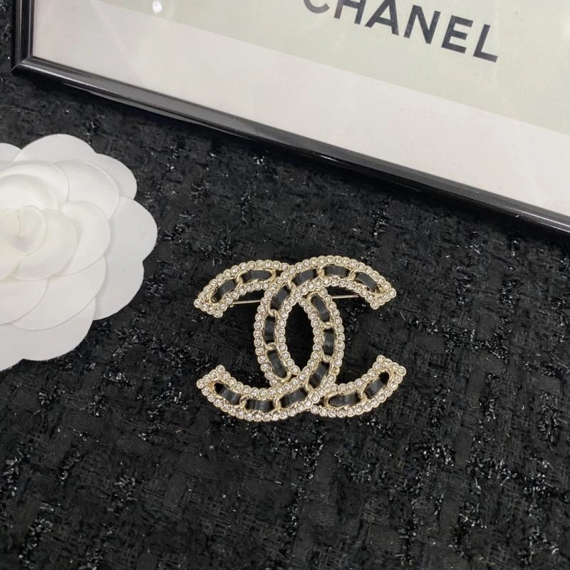 Chanel Brooches Refined 229228