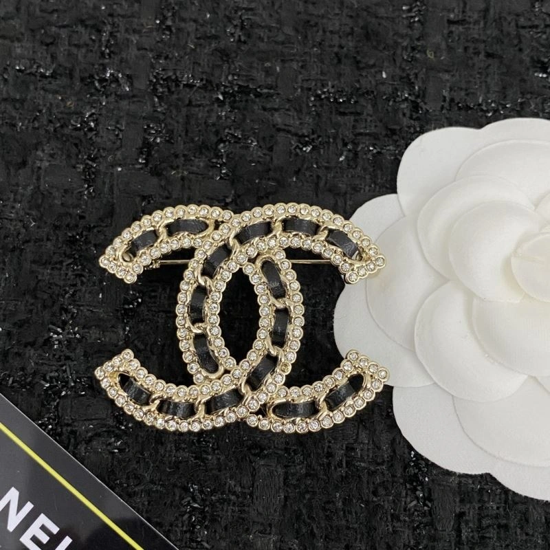 Chanel Brooches Refined 229228