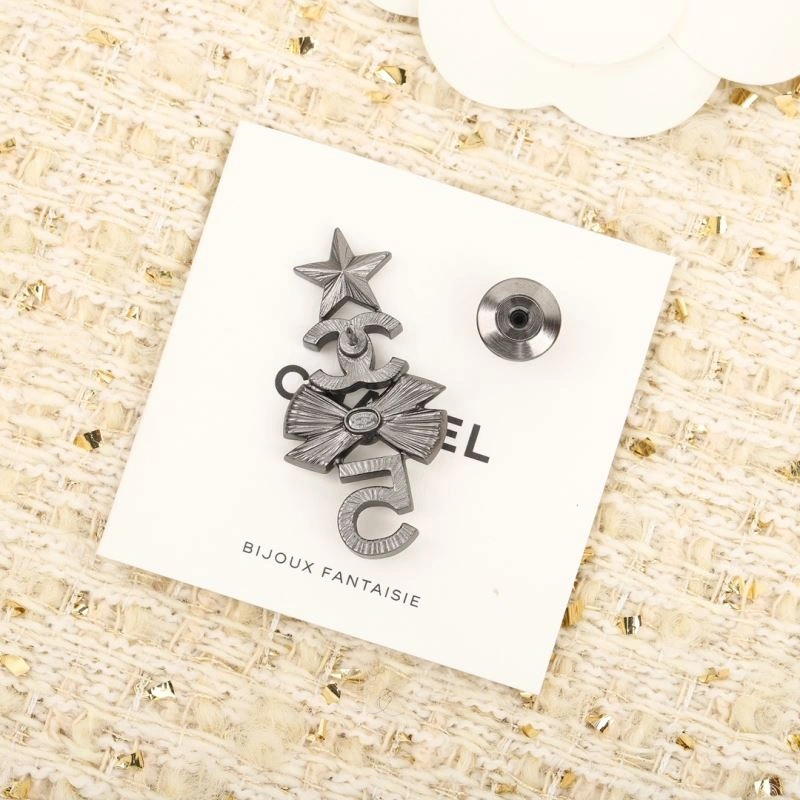 Chanel Brooches Lightweight 229180