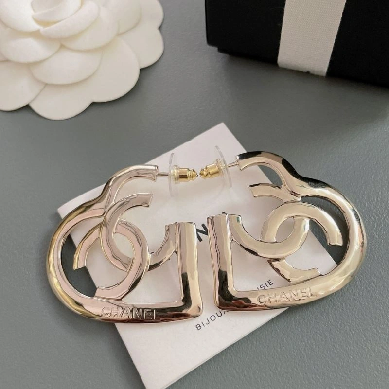 HighPerformance Chanel Brooches 229214