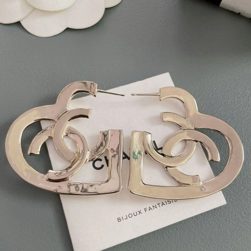 HighPerformance Chanel Brooches 229214
