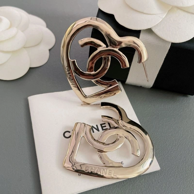 HighPerformance Chanel Brooches 229214