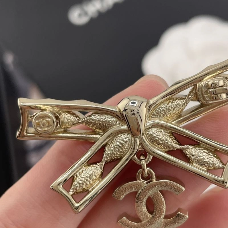 Upgraded Chanel Brooches 229164