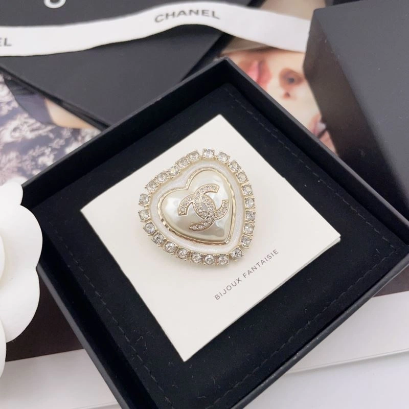 Chanel Brooches Modern 229161