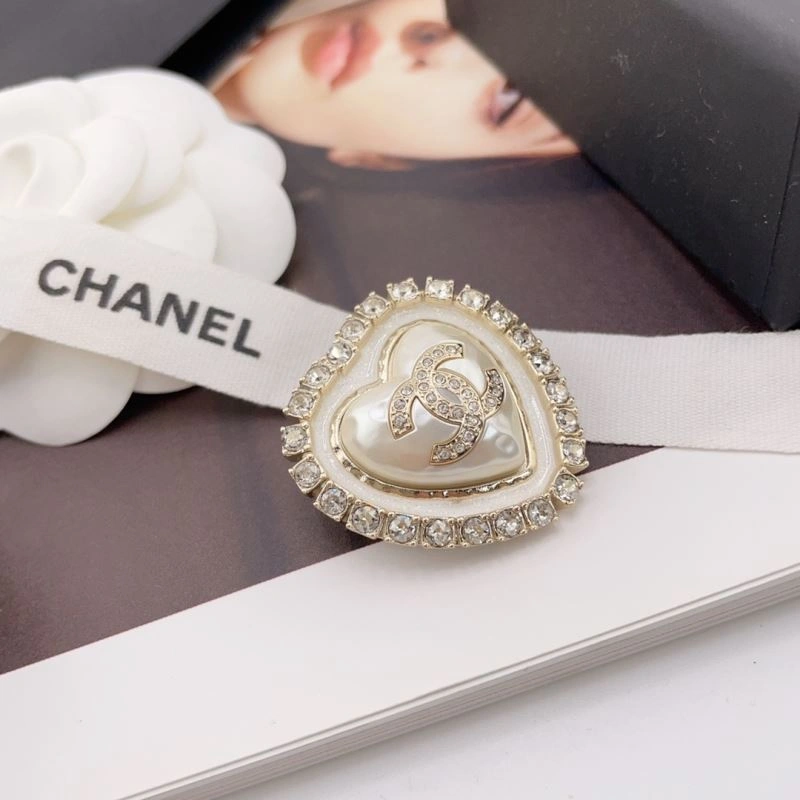 Chanel Brooches Modern 229161