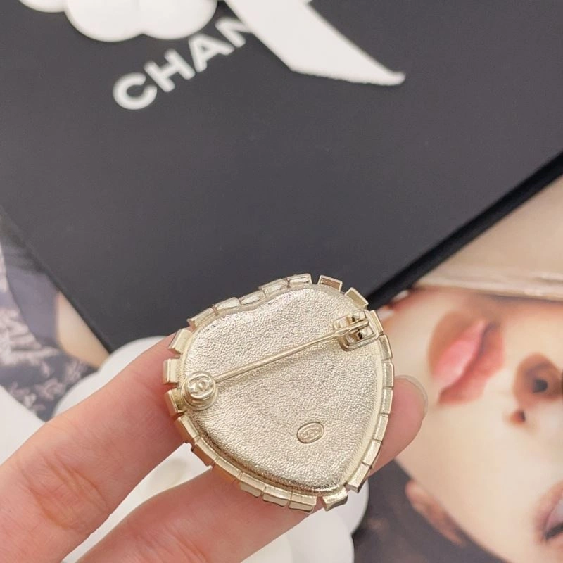 Chanel Brooches Modern 229161