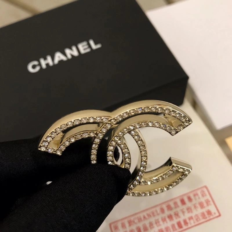 Chanel Brooches UrbanStyle 229160