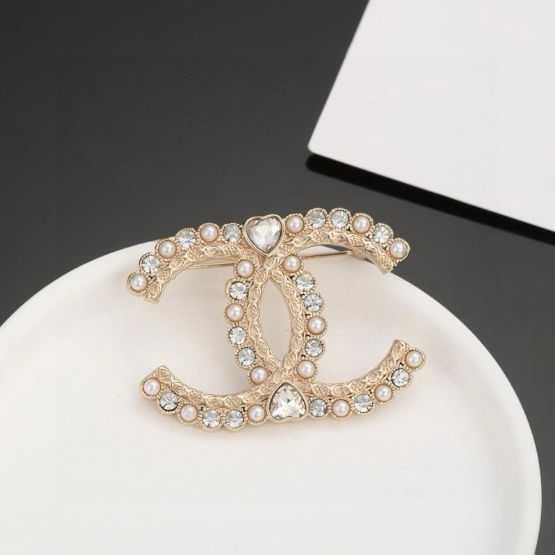 Premium Chanel Brooches 229162