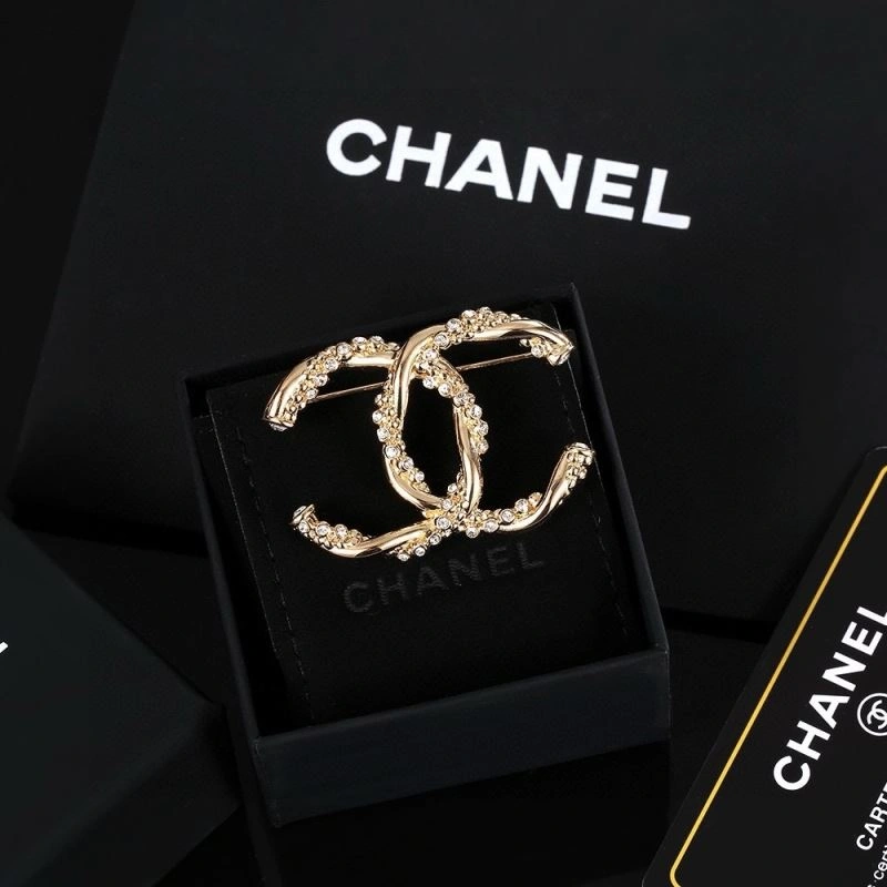 ZipUp Chanel Brooches 229202