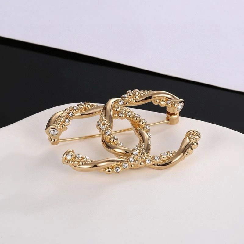 ZipUp Chanel Brooches 229202
