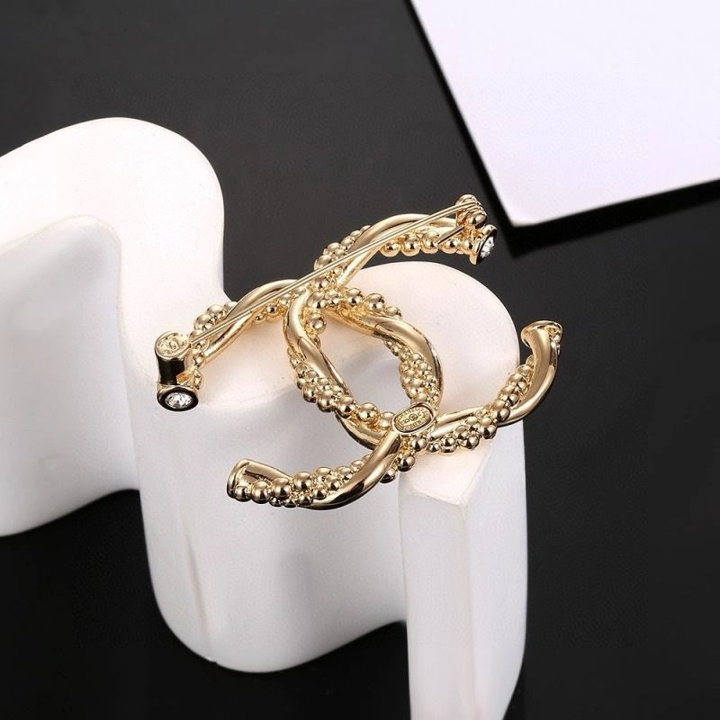 ZipUp Chanel Brooches 229202