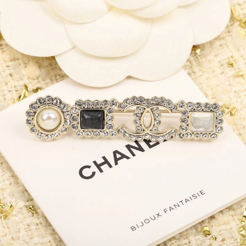 Soft Chanel Brooches 229177