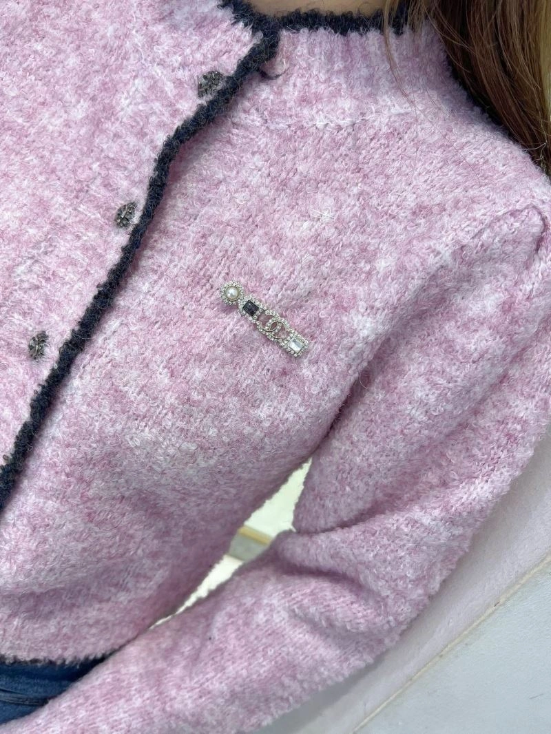 Soft Chanel Brooches 229177