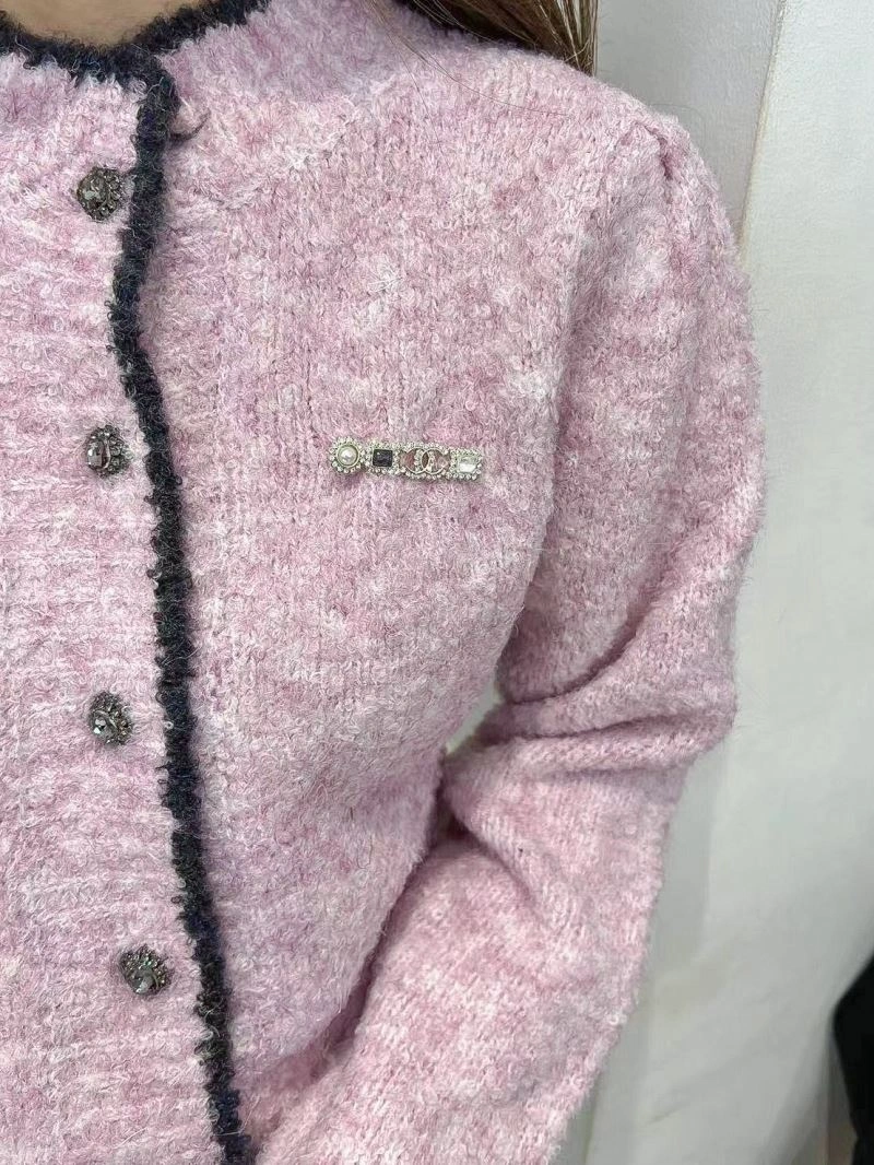 Soft Chanel Brooches 229177