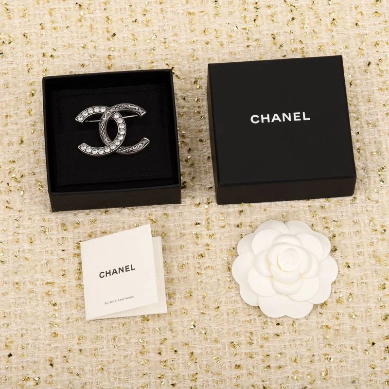 Chanel Brooches Breathable 229195